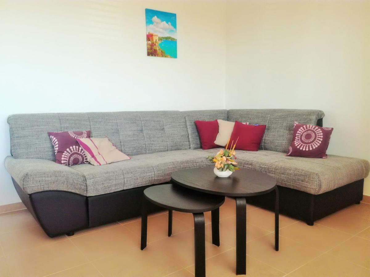Nevenka Apartment Krk Town